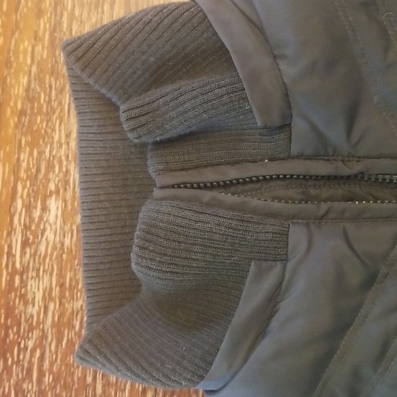Mondetta puffer vest - Picture 4 of 8